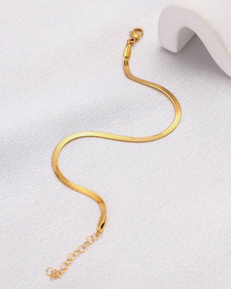 Sabi Gold Snake Chain Bracelet