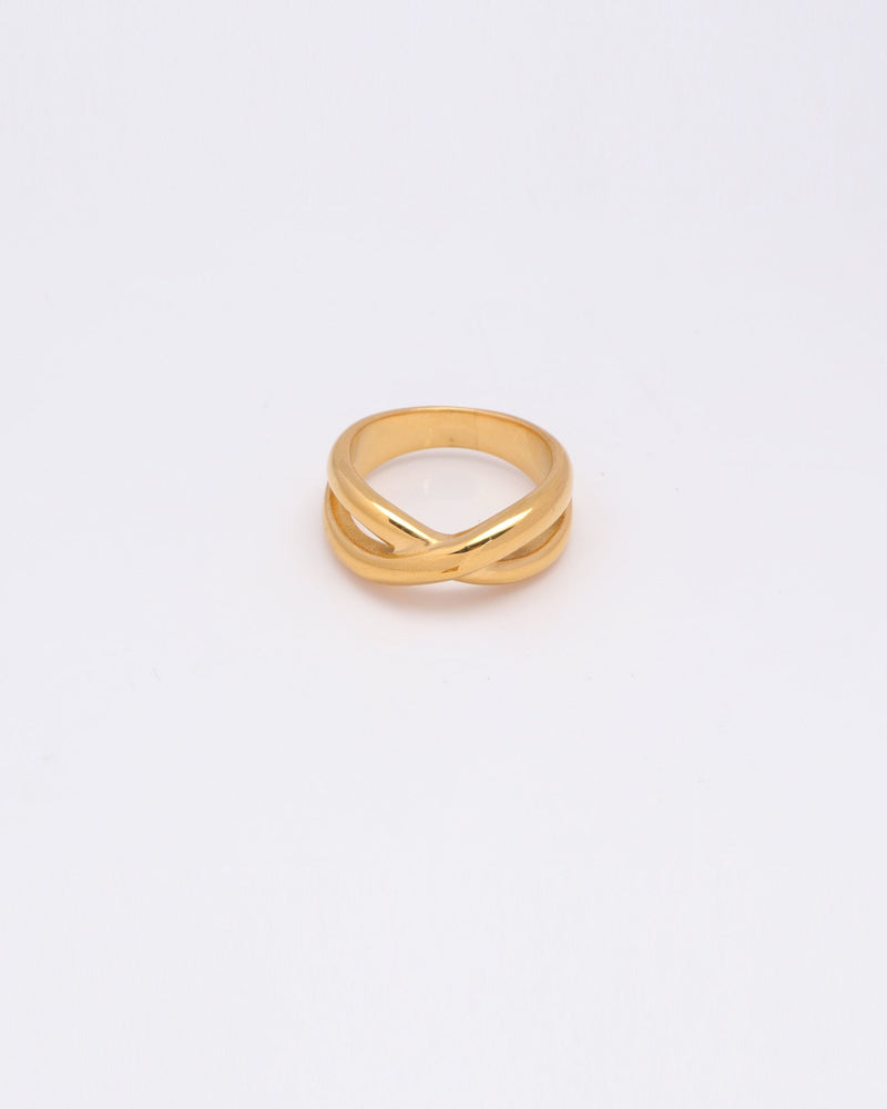 Intertwine Gold Ring