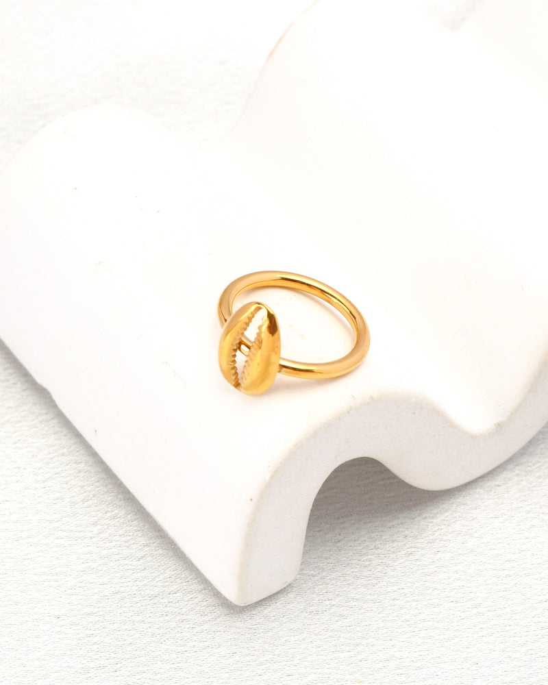 Oceanna Gold Shell Ring