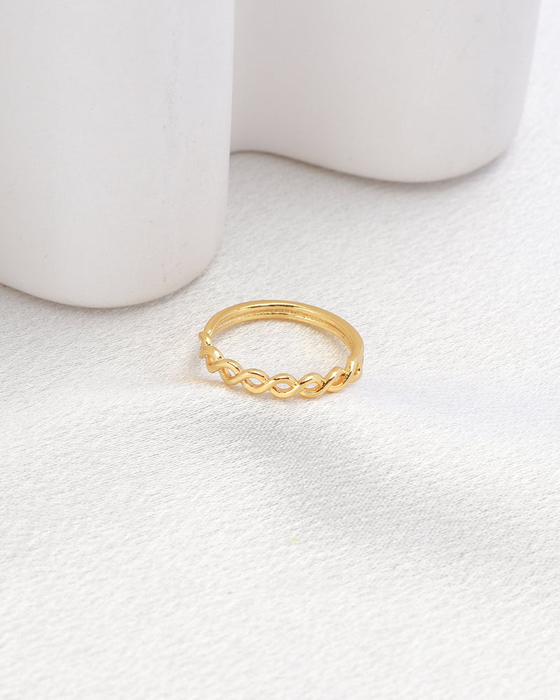 Tessara Gold Woven Ring